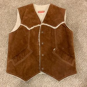 Vintage Sherpa lined Suede Levi’s Vest